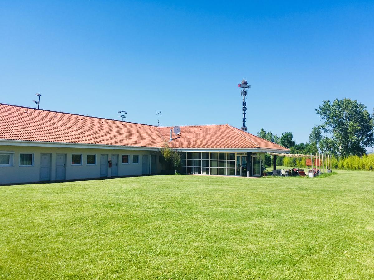 Hotel Evan Lempdes sur Allagnon Exterior foto